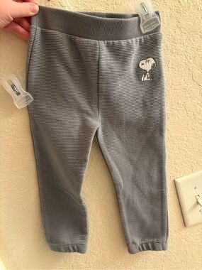 Peanuts Gray Ribbed Snoopy Joggers 24M